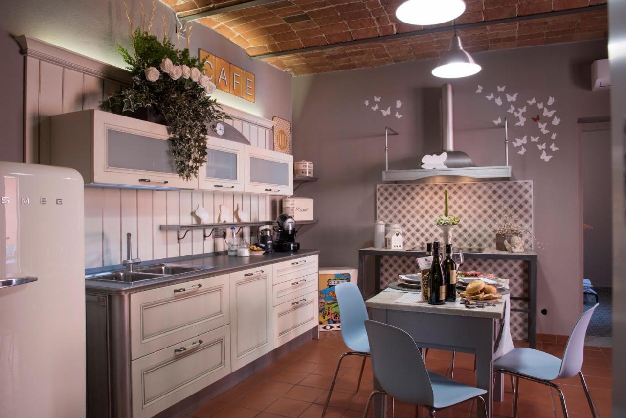 Appartamento Vacanze / Holiday Flat Farfalle&Rossobarbera Montegrosso d'Asti Exterior photo